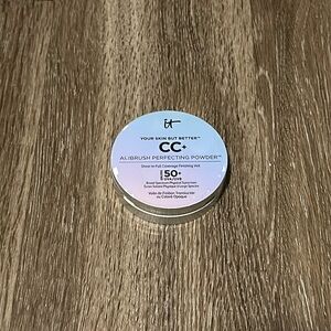 it cosmetics perfecting powder medium